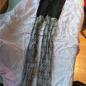 Snag Tights ACOTAR Silver Legion Based On Novel A COURT OF THORNS AND ROSES Lg